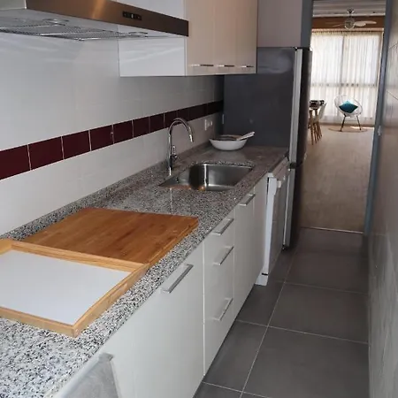 Cosy Flat Next To The ! דירה *